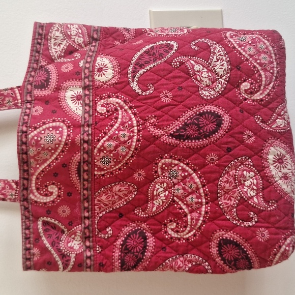 Vera Bradley Mesa Red Quilted Cotton Tote Bag Retired Paisley - Picture 2 of 12